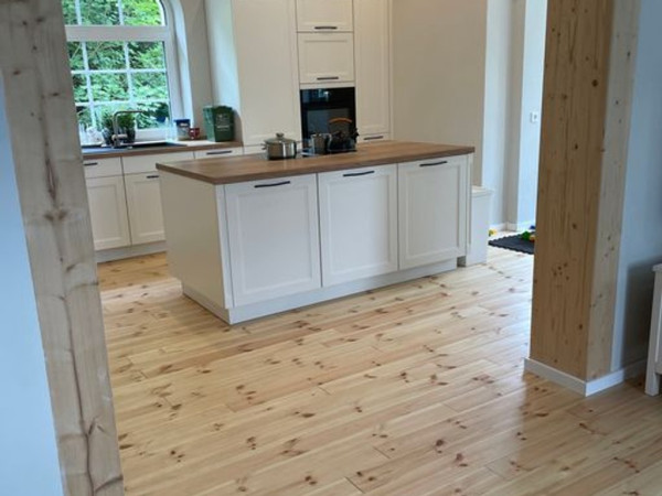 Lame en bois massif pin nordique A-variété naturelle