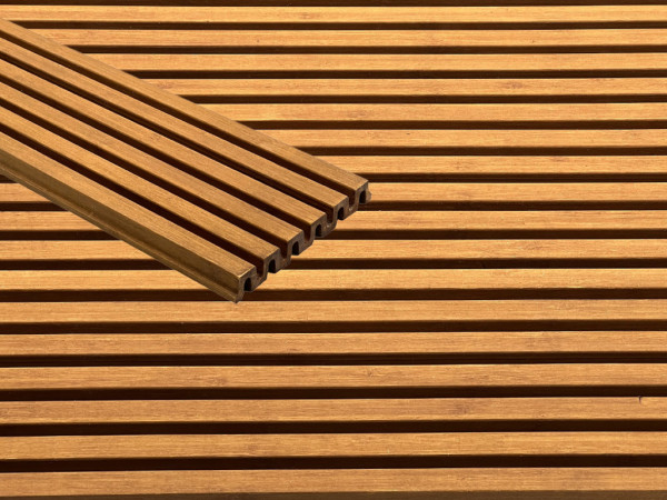 Bois de façade Bambou aspect rhombus étroit, pour l'extérieur