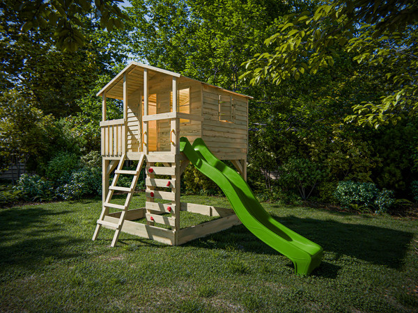 Cabane sur pilotis en bois autoclave Henry avec toboggan vert