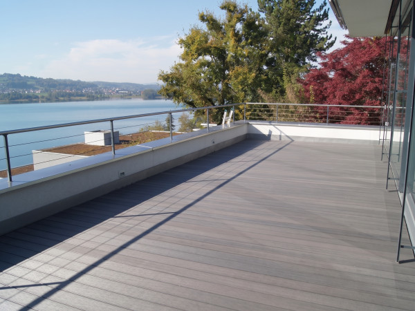 Lame de terrasse WPC Fun Deck Ultrashield Dark Grey, coextrudée, profil creux